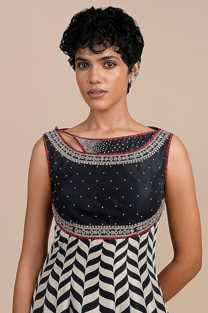 Black & Ivory Habutai Silk Chevron Printed Bridal Anarkali by JJV.Kapurthala By JJ Valaya at Pernia's Pop Up Shop