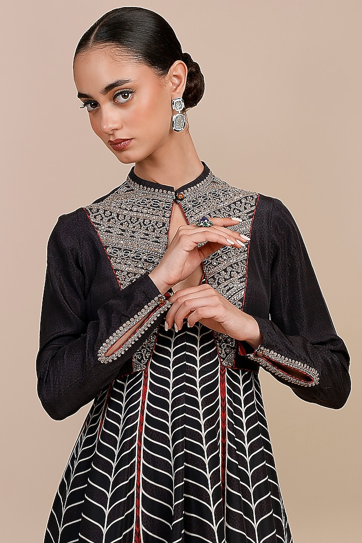 Black Habutai Silk Chevron Printed Bridal Anarkali by JJV.Kapurthala By JJ Valaya at Pernia's Pop Up Shop