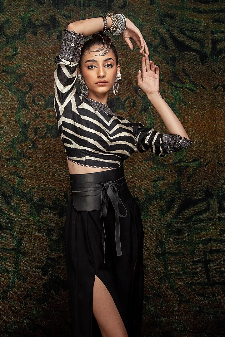 Black Moss Crepe Slitted Pant Set by JJV.Kapurthala By JJ Valaya at Pernia's Pop Up Shop