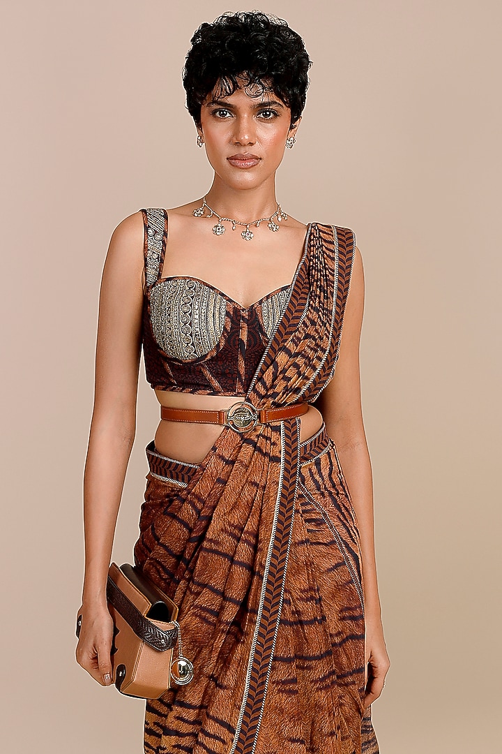 Brown Synthetic Silk Tiger Printed Wedding Saree Set by JJV.Kapurthala By JJ Valaya at Pernia's Pop Up Shop