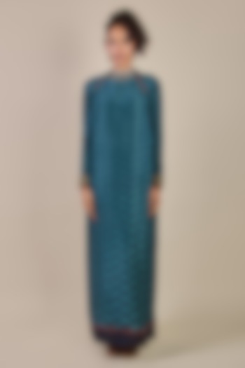 Teal Blue Habutai Silk Chevron Printed Kaftan by JJV.Kapurthala By JJ Valaya Men at Pernia's Pop Up Shop