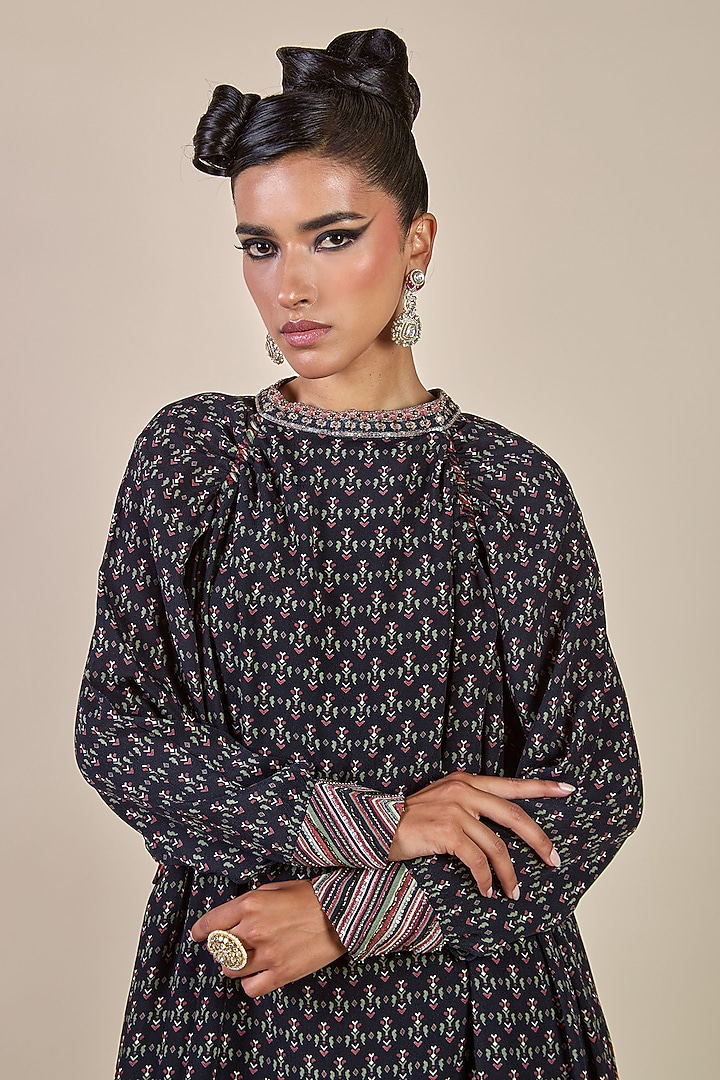 Teal Blue Habutai Silk Printed Kaftan by JJV.Kapurthala By JJ Valaya at Pernia's Pop Up Shop