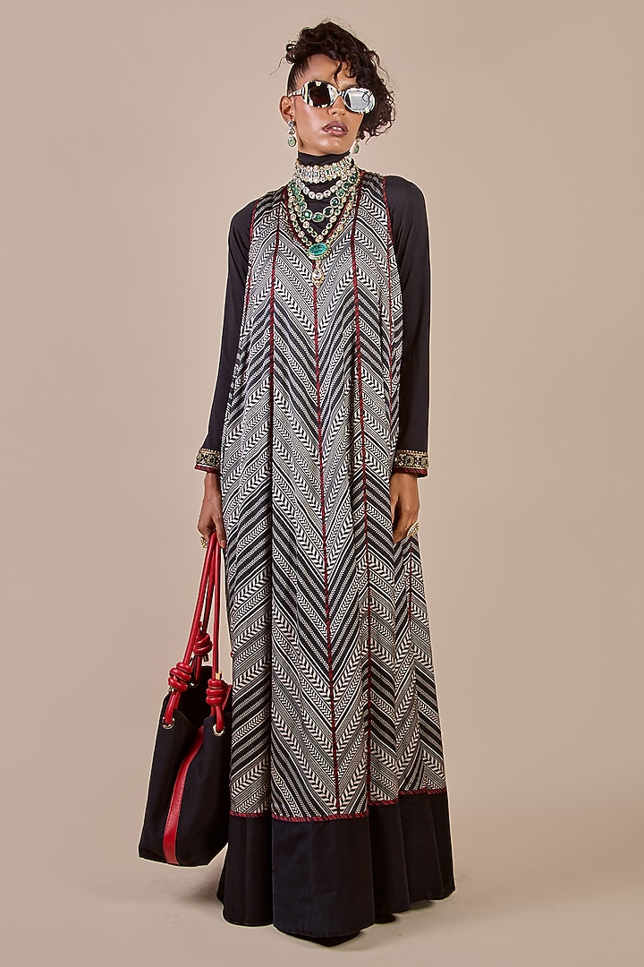 Black & Ivory Cotton Satin Linen Chevron Printed Bridal Anarkali by JJV.Kapurthala By JJ Valaya Men at Pernia's Pop Up Shop