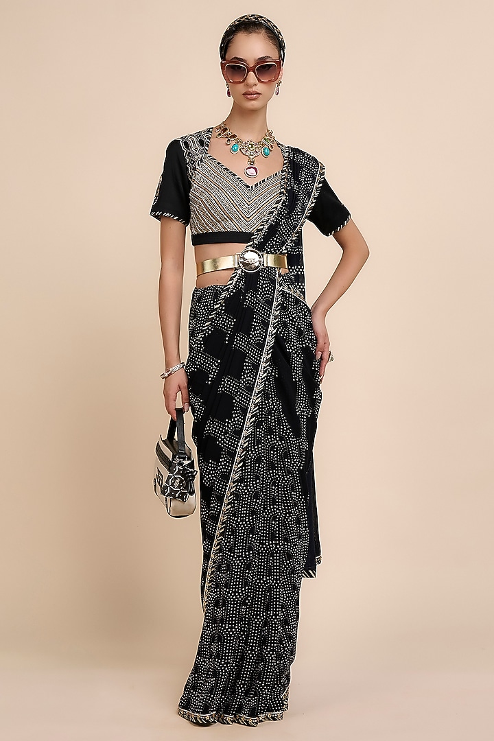 Noir Black Viscose Georgette Abstract Printed Wedding Saree Set by JJV.Kapurthala By JJ Valaya at Pernia's Pop Up Shop