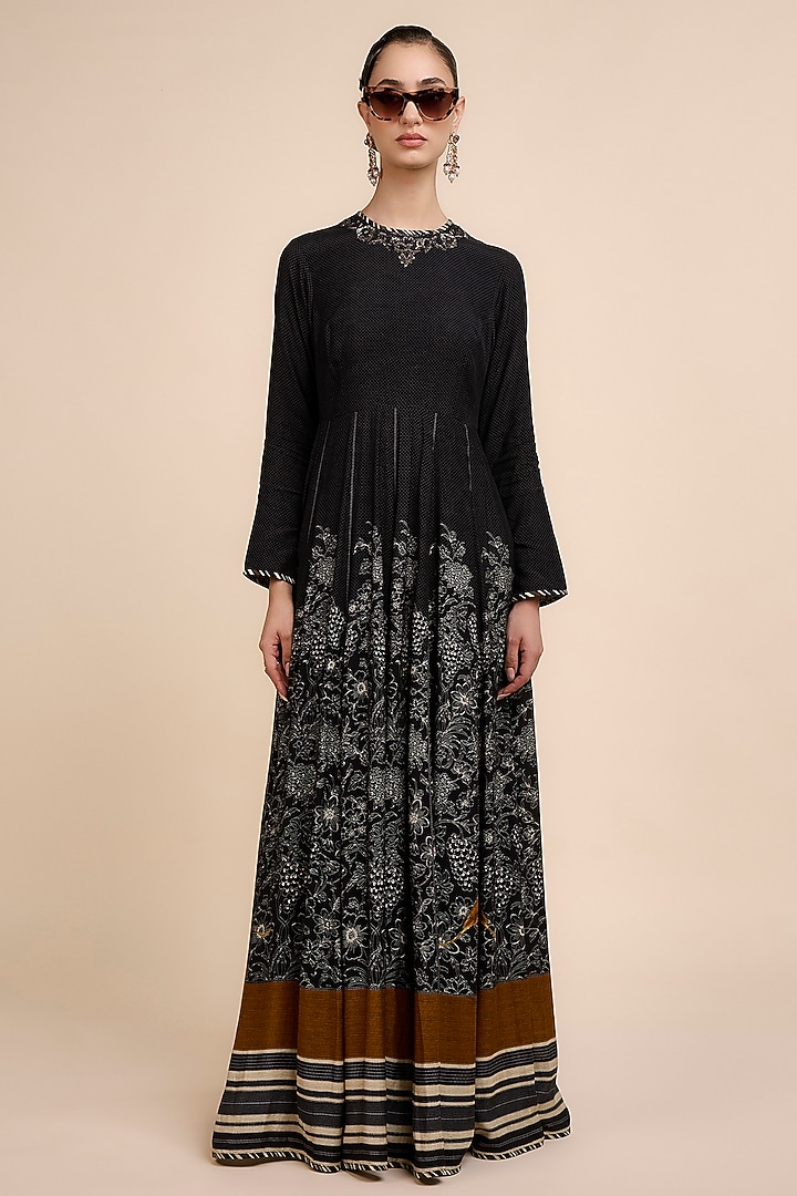 Noir Black Cupro Viscose Metallic Embroidered Wedding Anarkali Set by JJV.Kapurthala By JJ Valaya at Pernia's Pop Up Shop