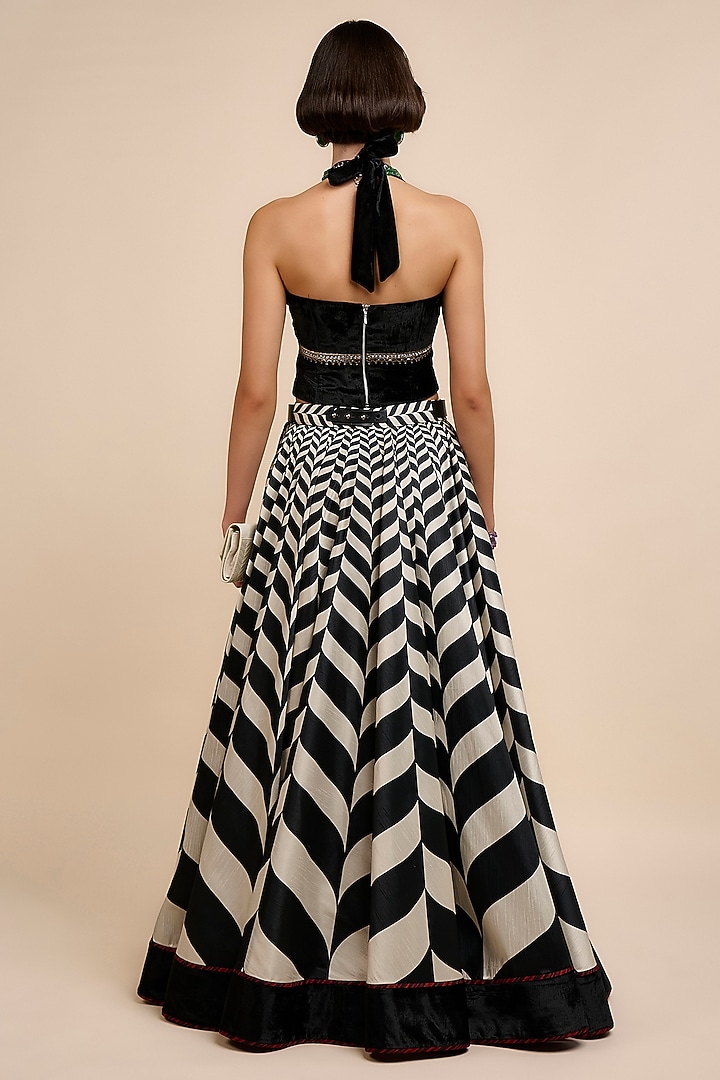 Noir Black Silk Velvet Metallic Embroidered Top by JJV.Kapurthala By JJ Valaya at Pernia's Pop Up Shop