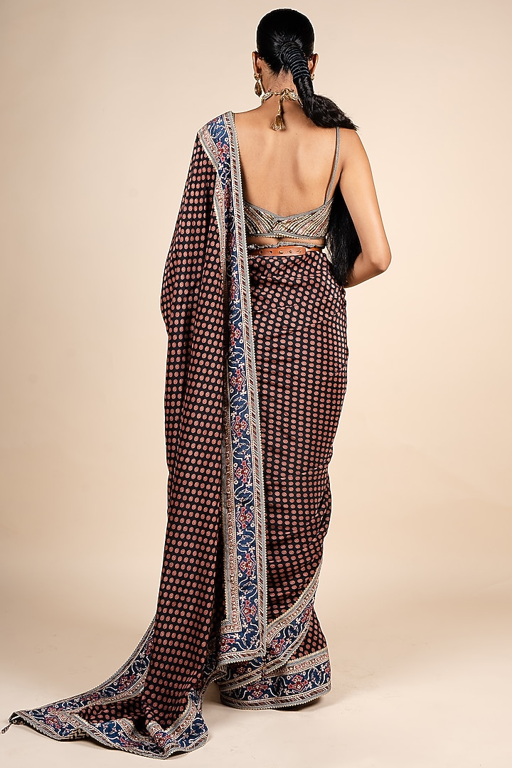 Black Bamberg Crepe Boota Printed Wedding Saree Set by JJV.Kapurthala By JJ Valaya at Pernia's Pop Up Shop