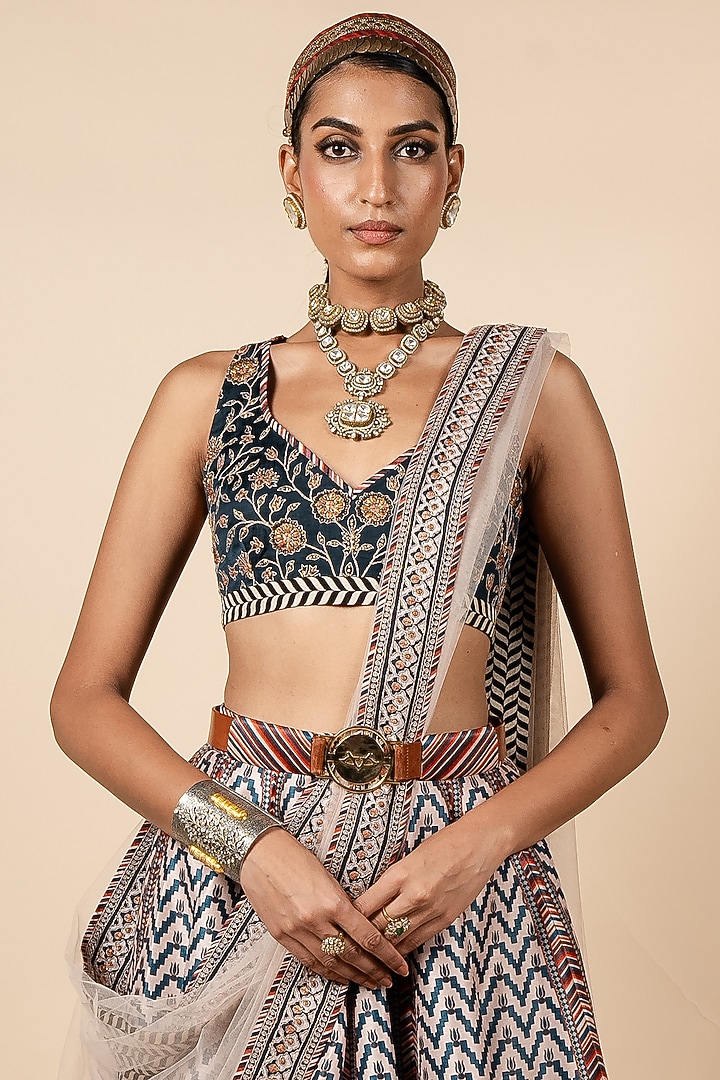 Nugrey Tulle Geometric Printed Stole by JJV.Kapurthala By JJ Valaya at Pernia's Pop Up Shop