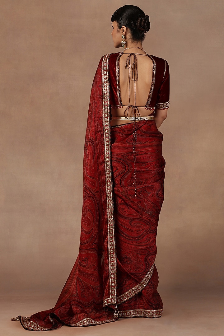 Red Satin Organza Jamwar Printed Reception Saree Set by JJ Valaya at Pernia's Pop Up Shop