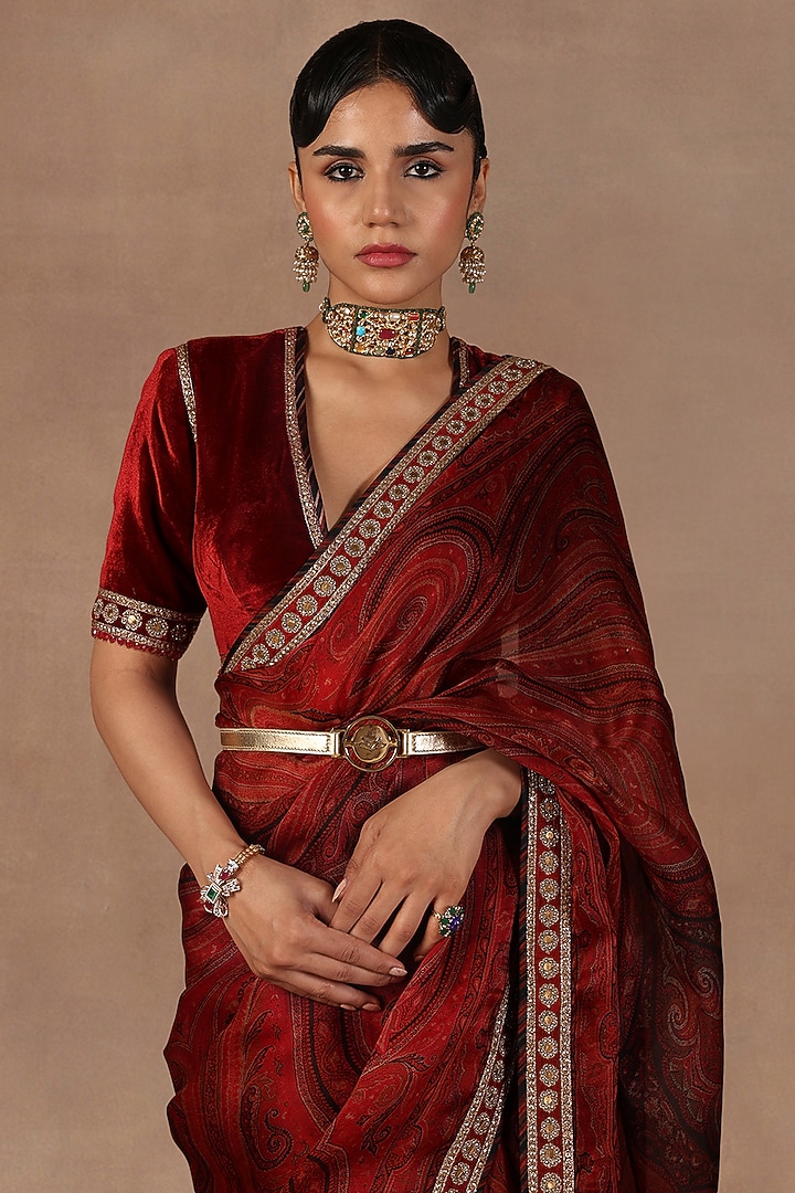 Red Satin Organza Jamwar Printed Reception Saree Set by JJ Valaya at Pernia's Pop Up Shop