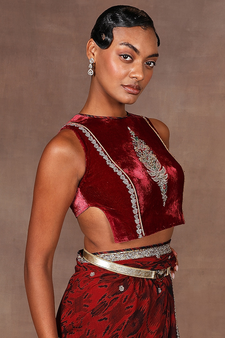 Ruby Red Silk Sequins Embroidered Bridal Saree Set by Jj Valaya at Pernia's Pop Up Shop