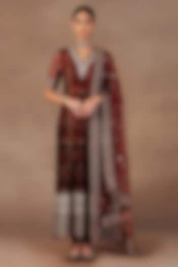 Red & Burgundy Ombre Silk Sequins Embroidered Tunic Set by JJ Valaya at Pernia's Pop Up Shop