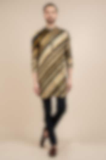 Multi-Colored Linen Printed Kurta by JJV.Kapurthala By JJ Valaya Men at Pernia's Pop Up Shop