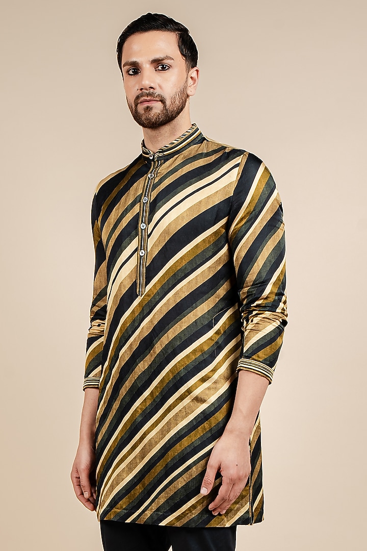 Multi-Colored Linen Printed Kurta by JJV.Kapurthala By JJ Valaya Men at Pernia's Pop Up Shop