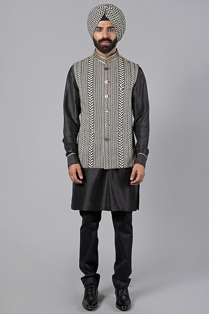 Black & White Linen Printed Nehru Jacket by JJV.Kapurthala By JJ Valaya Men