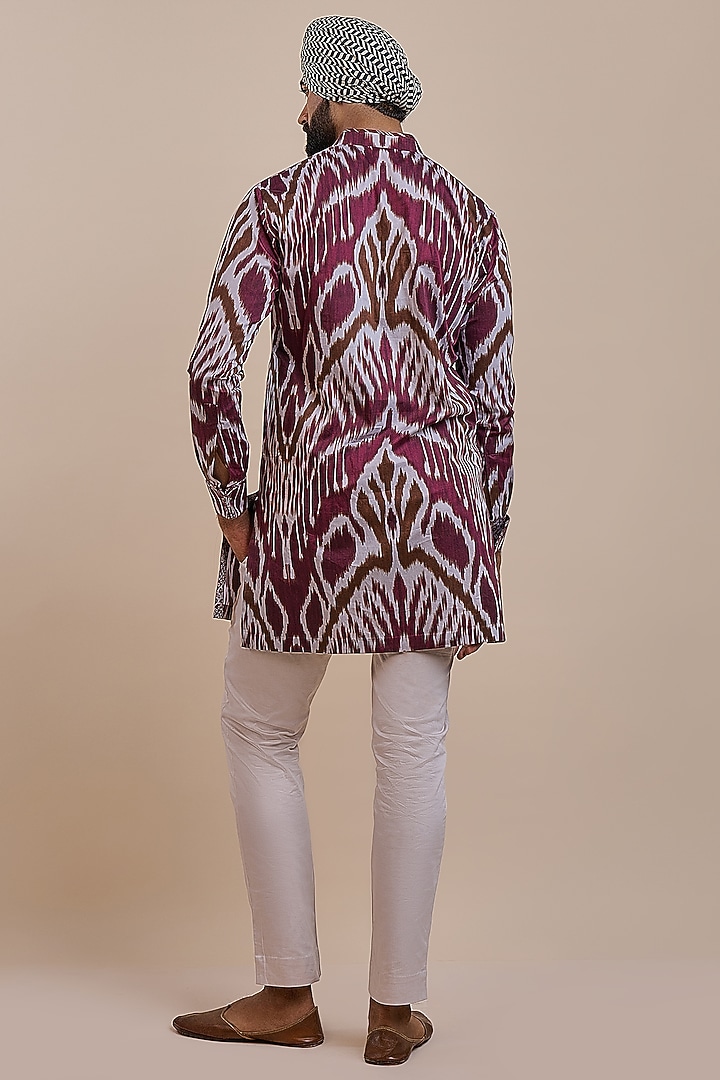 Plum Red Giza Cotton Ikat Printed Kurta by JJV.Kapurthala By JJ Valaya Men at Pernia's Pop Up Shop