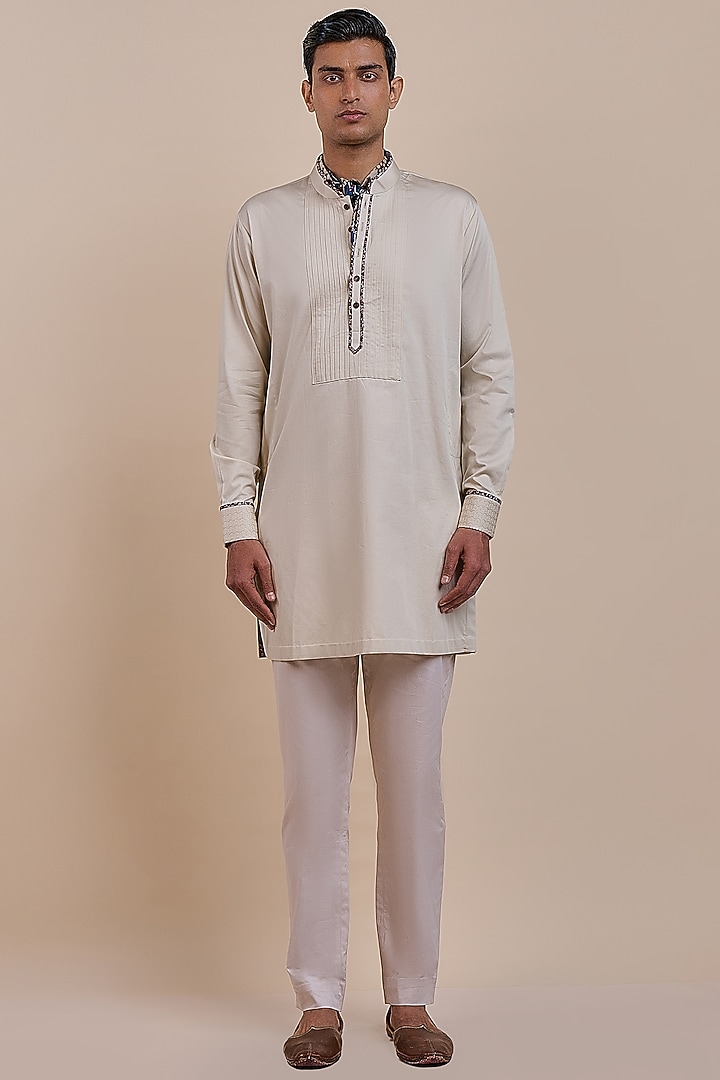 Pearl Ivory Giza Cotton Thread Embroidered Kurta by JJV.Kapurthala By JJ Valaya Men at Pernia's Pop Up Shop