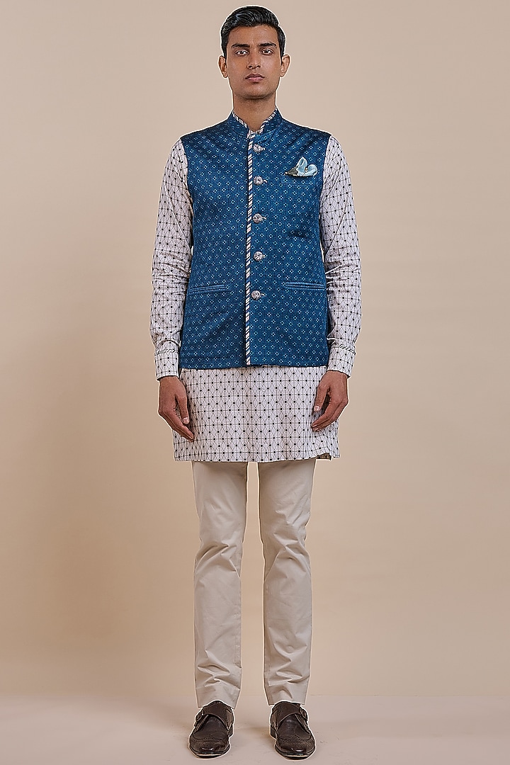 Navy Blue Satin Linen Nehru Jacket by JJV.Kapurthala By JJ Valaya Men at Pernia's Pop Up Shop