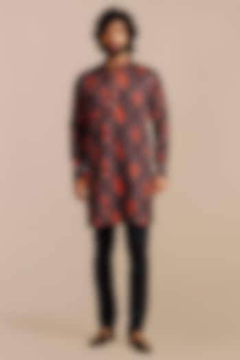 Blue Giza Cotton Printed Kurta by JJV.Kapurthala By JJ Valaya Men at Pernia's Pop Up Shop