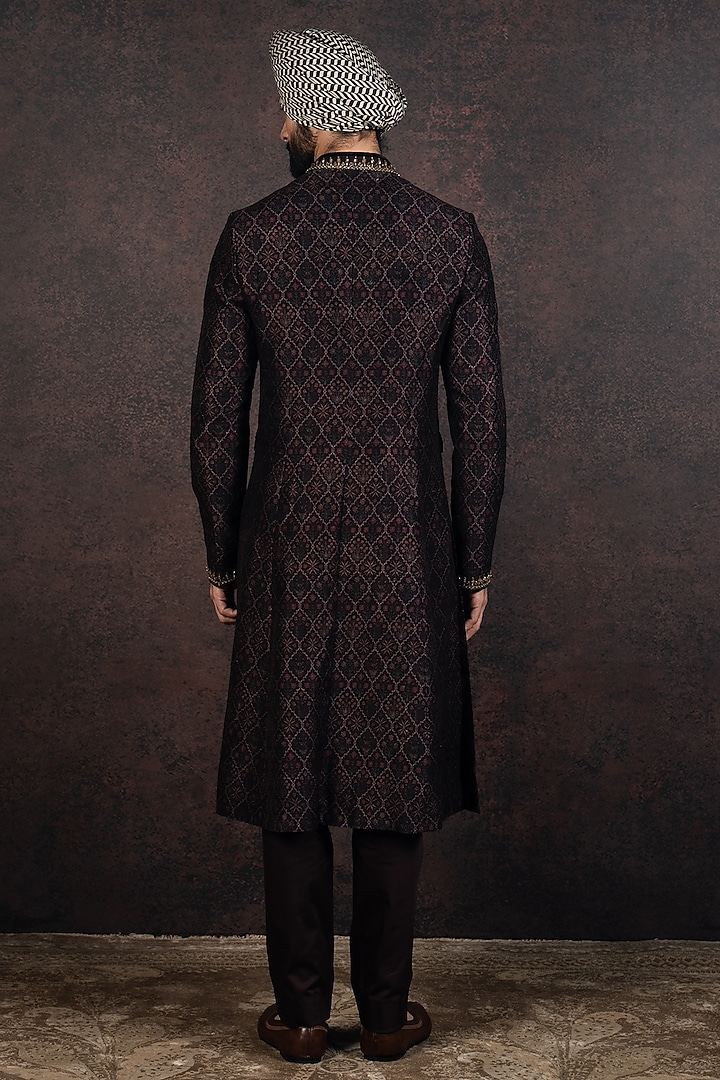 Maroon Raw silk Dabka Embroidered Groom Sherwani Set by JJ Valaya Men at Pernia's Pop Up Shop