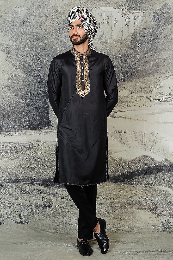 Black Silk Kurta Set by JJ Valaya Men at Pernia's Pop Up Shop