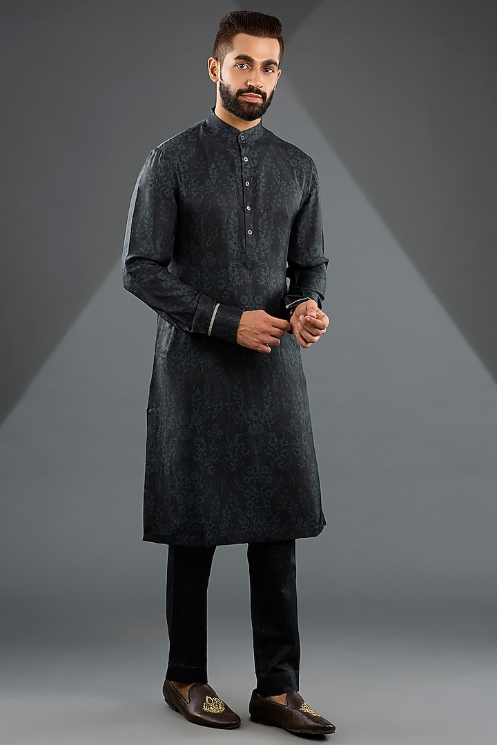 Black Silk Embroidered Bundi Jacket Set by JJ Valaya Men at Pernia's Pop Up Shop
