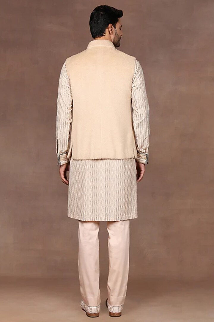 Cream Cashmere Dabka Embroidered Bundi Jacket Set by JJ Valaya Men at Pernia's Pop Up Shop