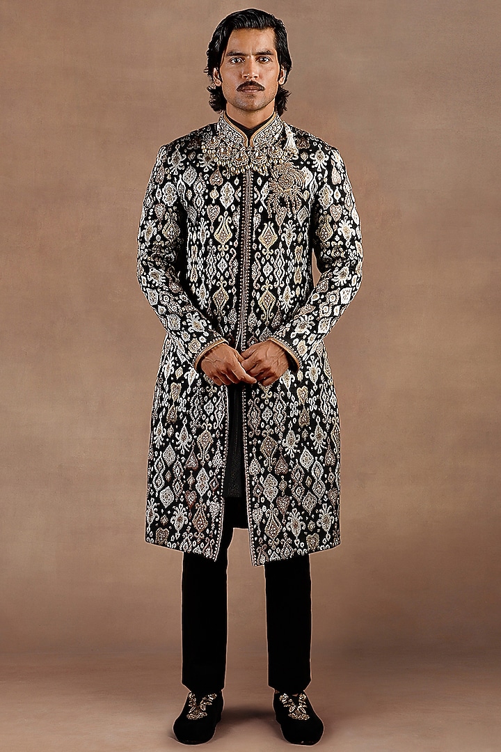 Deep Black Silk Sequins Embroidered Groom Sherwani Set by JJ Valaya Men at Pernia's Pop Up Shop