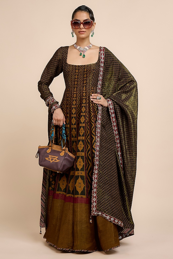 Noir Black & Ochre Shimmer Silk Embellished Bridal Anarkali Set by JJV.Kapurthala By JJ Valaya at Pernia's Pop Up Shop