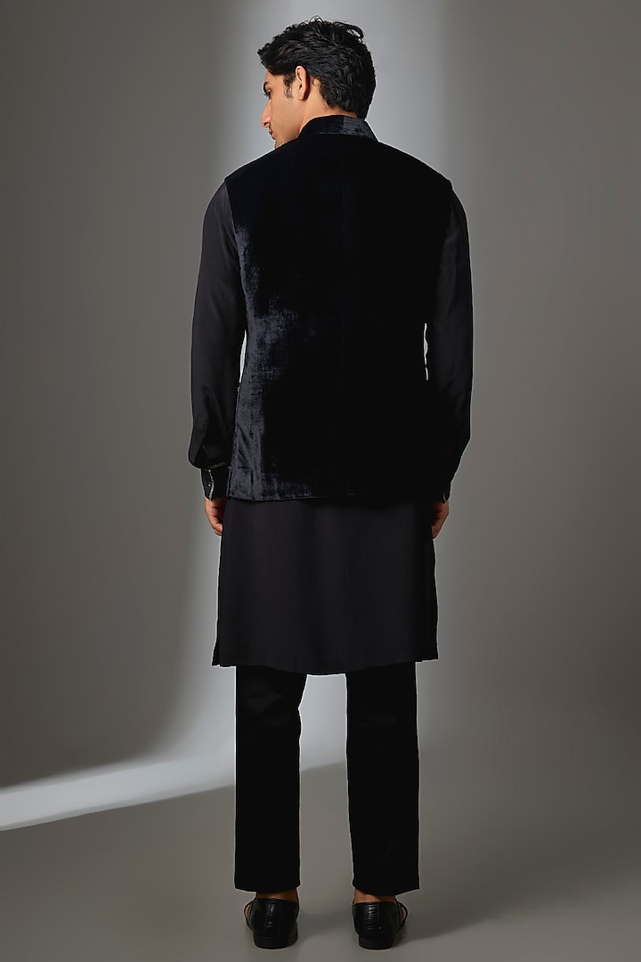 Black Silk Velvet Dabka Work Nehru Jacket Set by JJ Valaya Men at Pernia's Pop Up Shop
