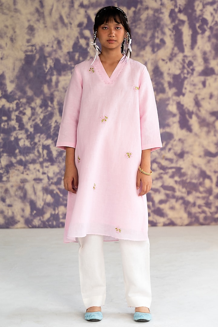 Pastel Pink Linen Bullion Knot Embroidered Kurta Set by Journal by Pranay at Pernia's Pop Up Shop