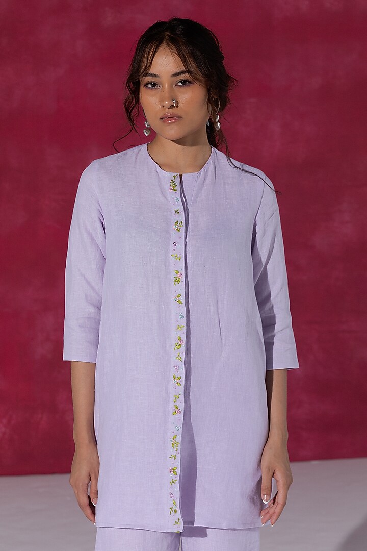 Lilac Linen Bullion Knot Embroidered Kurta Set by Journal by Pranay at Pernia's Pop Up Shop