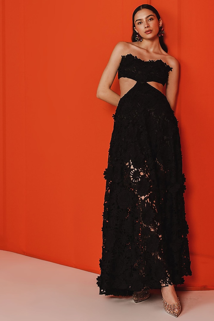 Black Cotton Schiffli Off-Shoulder Dress by July Issue at Pernia's Pop Up  Shop 2026