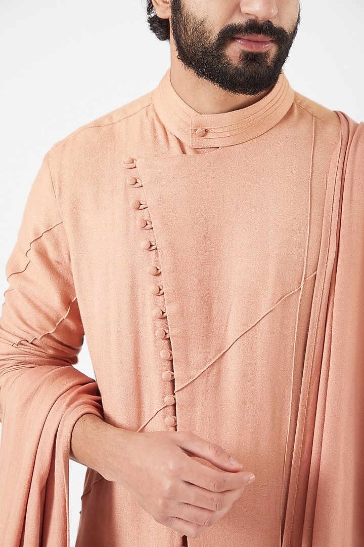 Old Rose Moss Crepe Kurta With Stole by Jatin Malik at Pernia's Pop Up Shop