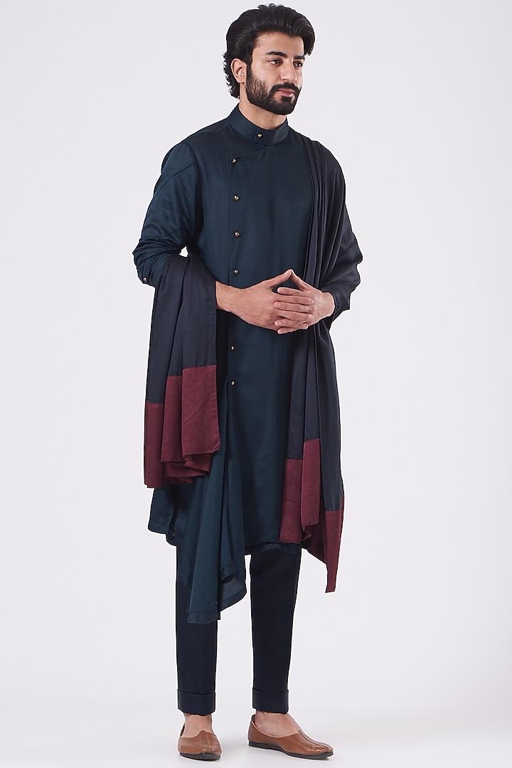 Midnight Blue Draped Kurta Set by Jatin Malik at Pernia's Pop Up Shop