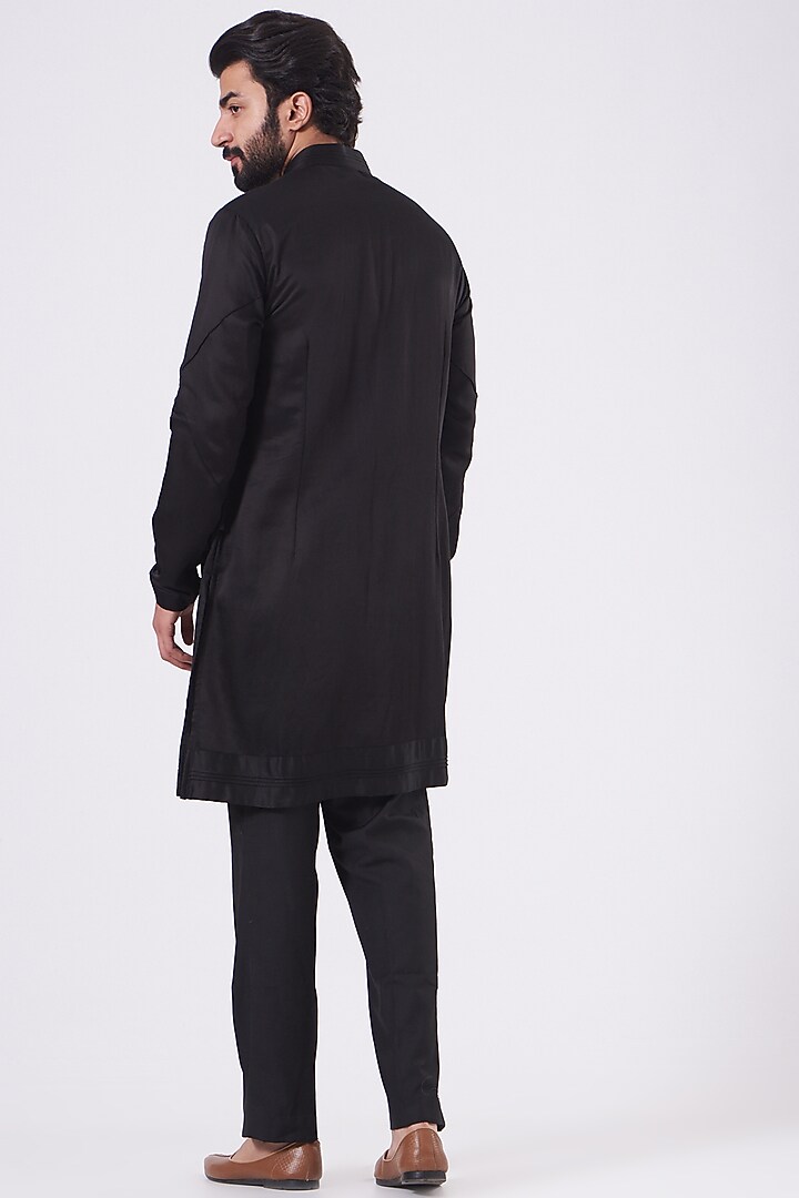 Black Linen Silk Kurta Set by Jatin Malik at Pernia's Pop Up Shop