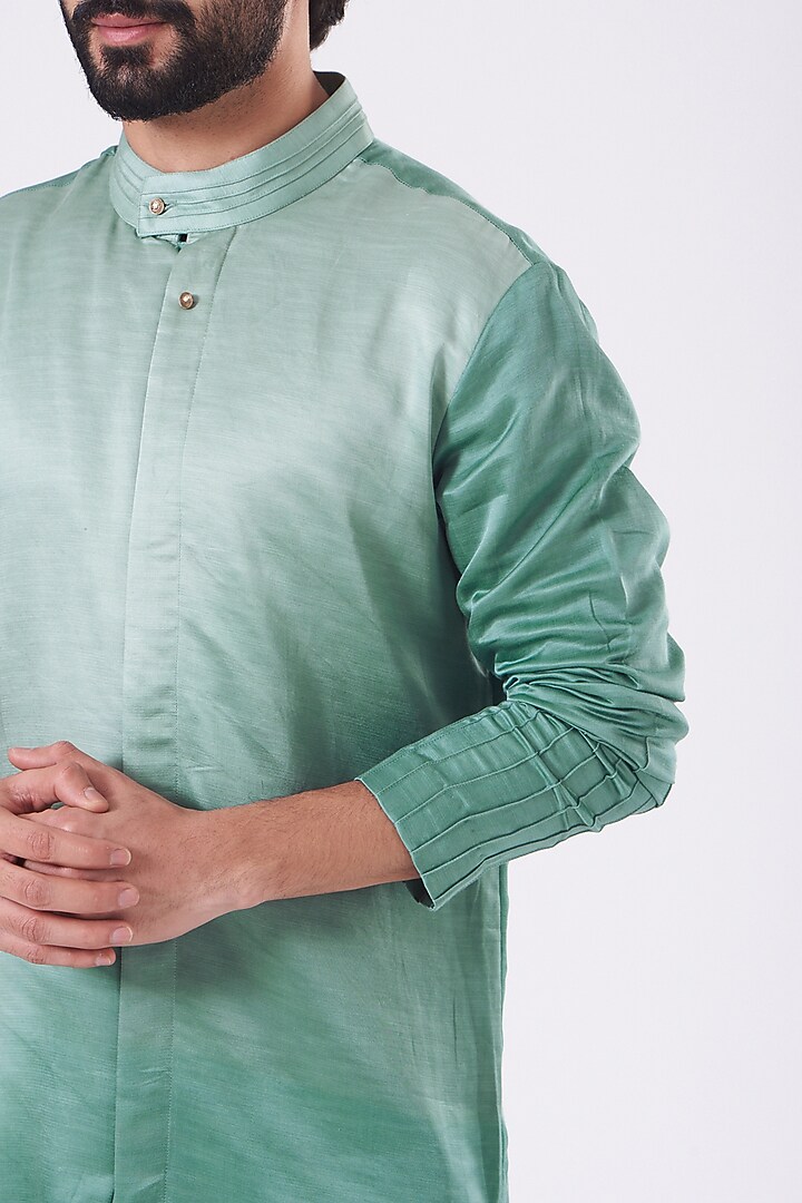 Green Linen Silk Ombre Kurta Set by Jatin Malik at Pernia's Pop Up Shop