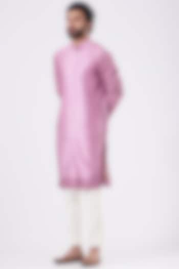Pink Linen Silk Pintucked Kurta Set by Jatin Malik