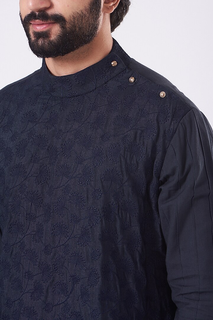 Midnight Blue Embroidered Kurta Set by Jatin Malik at Pernia's Pop Up Shop