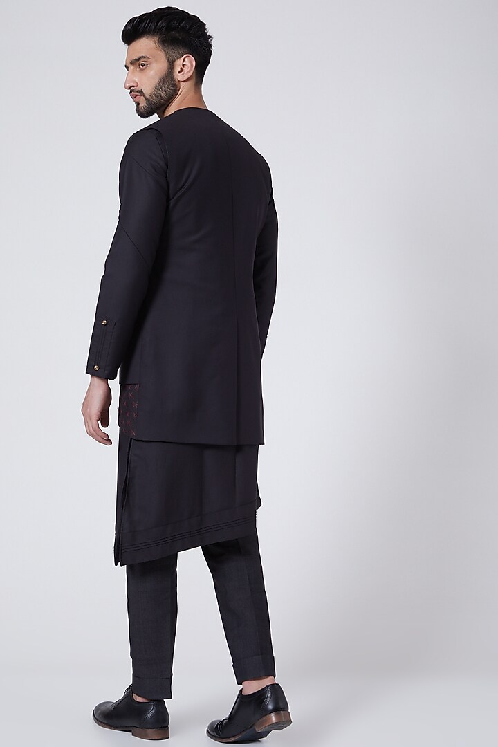 Black Kurta Set With Embroidered Shrug by Jatin Malik at Pernia's Pop Up Shop