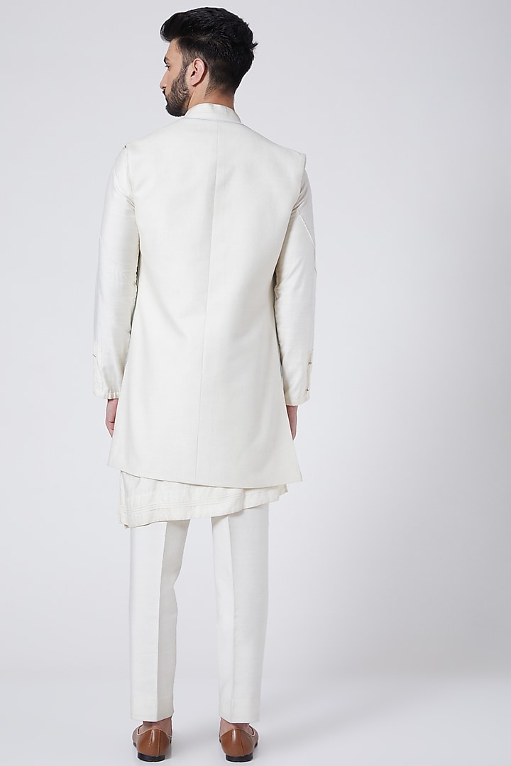 Ivory Hand Painted Shrug With Kurta Set by Jatin Malik at Pernia's Pop Up Shop