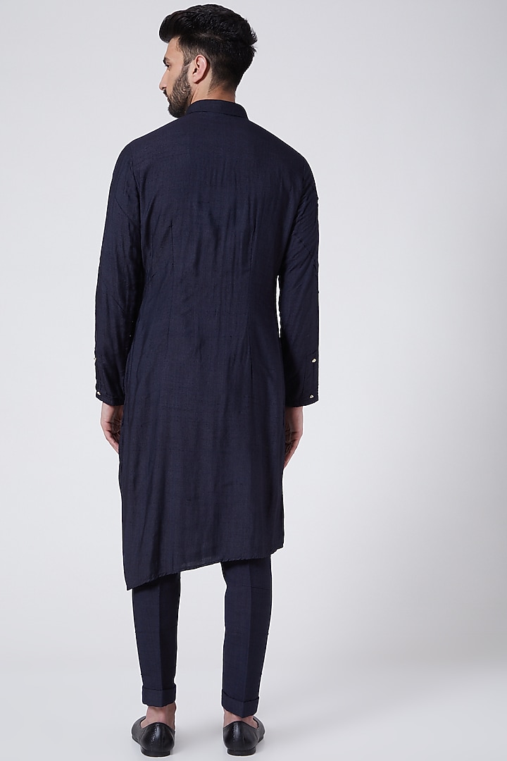 Black Kurta Set by Jatin Malik at Pernia's Pop Up Shop