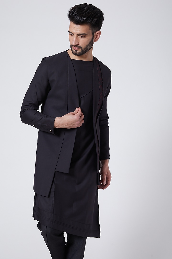 Black Kurta Set With Shrug by Jatin Malik at Pernia's Pop Up Shop