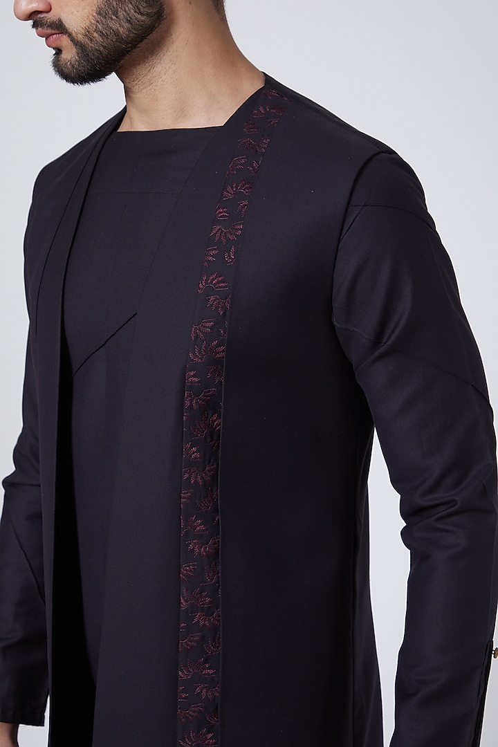 Black Kurta Set With Shrug by Jatin Malik at Pernia's Pop Up Shop