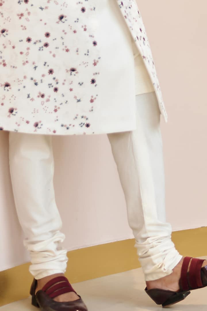 White Linen Silk Hand Embroidered Groom Sherwani Set by Jatin Malik at Pernia's Pop Up Shop