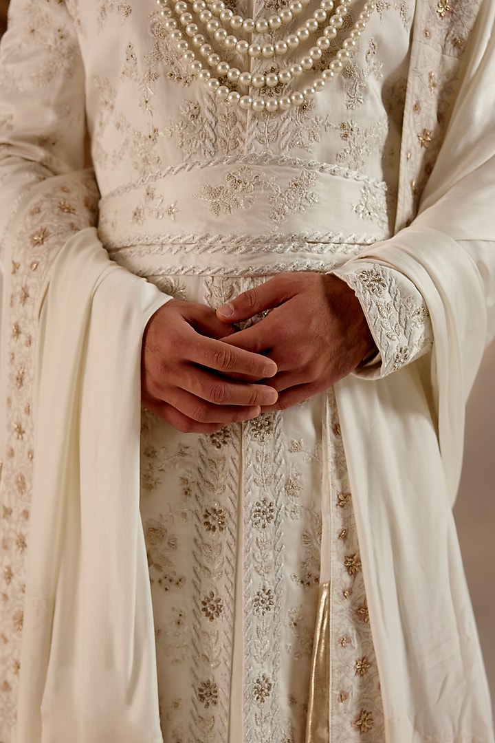 White Linen Silk Silver Zari Hand Embroidered Groom Sherwani Set by Jatin Malik at Pernia's Pop Up Shop
