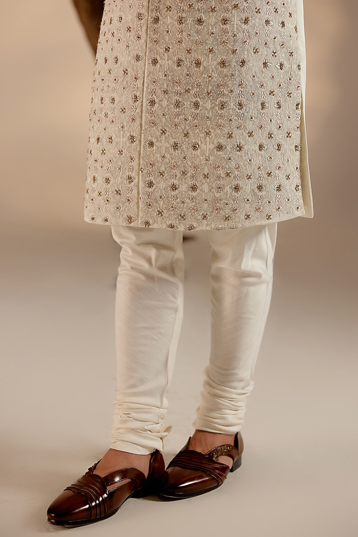 White Linen Silk Kashmiri Jamawar Floral Embroidered Groom Sherwani Set by Jatin Malik at Pernia's Pop Up Shop