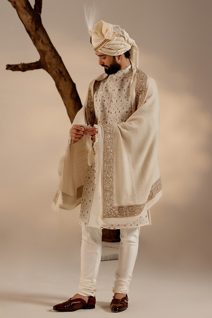 White Linen Silk Jamawar Floral Embroidered Groom Sherwani Set by Jatin Malik at Pernia's Pop Up Shop