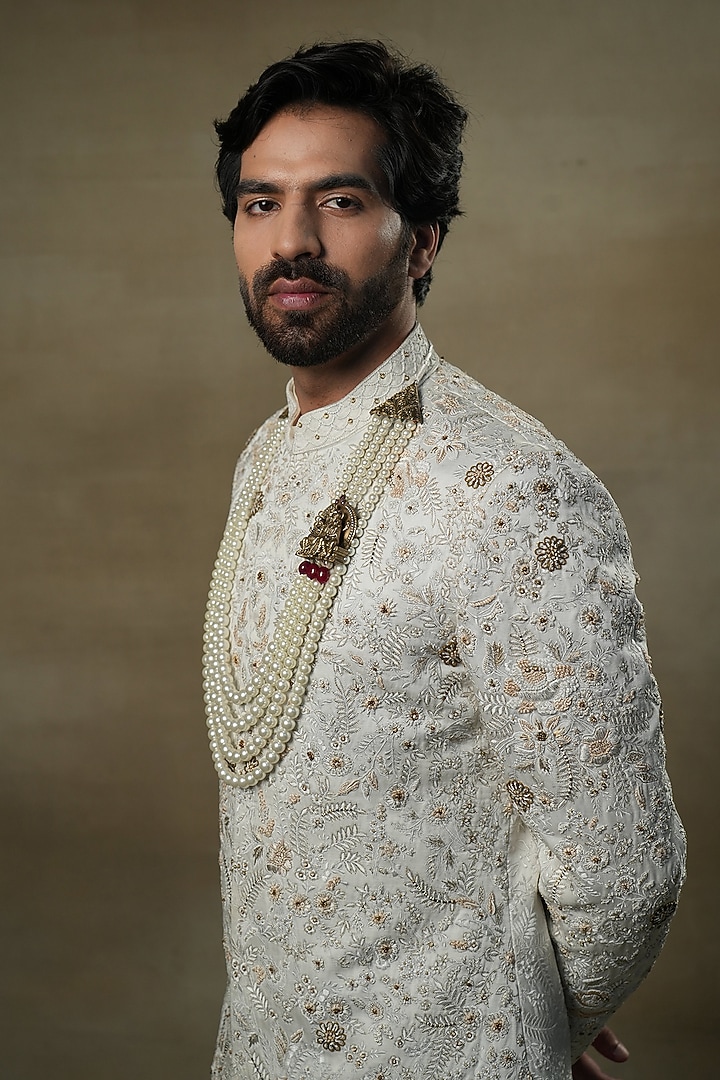 Ivory Linen Silk Dabka & Zari Hand Embroidered Groom Sherwani Set by Jatin Malik at Pernia's Pop Up Shop
