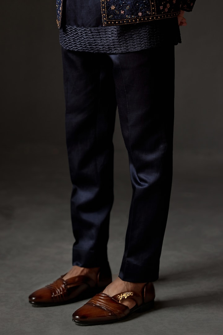 Midnight Blue Linen Silk Kurta Set by Jatin Malik at Pernia's Pop Up Shop